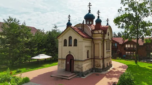 Храм летом